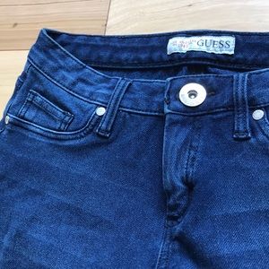 GUESS stretch jeans. Make your butt look good!